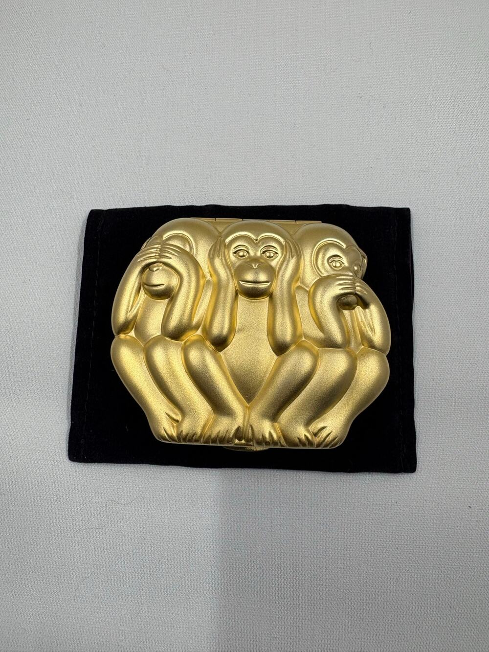 Estée Lauder -Mystical Monkeys Compact - Translucent Powder